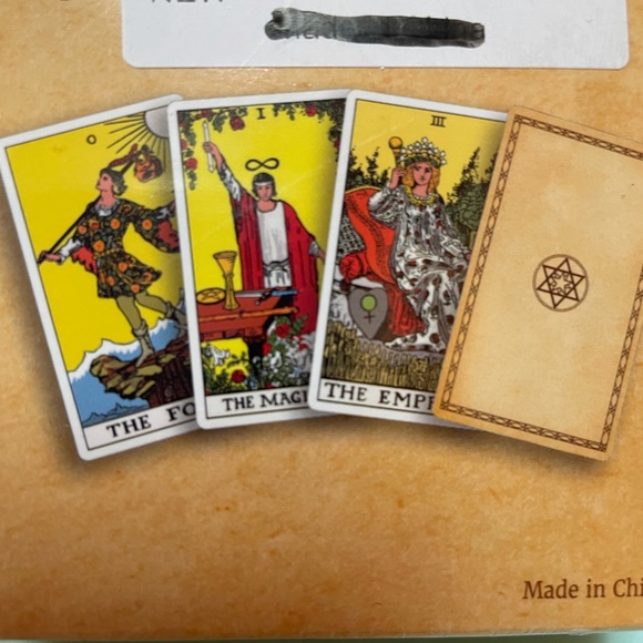 Tic Tok/ TAROT CARD NEW DECK OF 78 CARD NEW - Picture 2 of 3